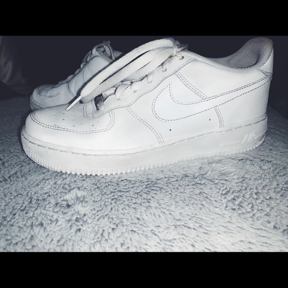 all white airforce 1s